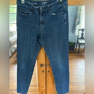 Loft blue jeans. Curvy skinny. Size 6.